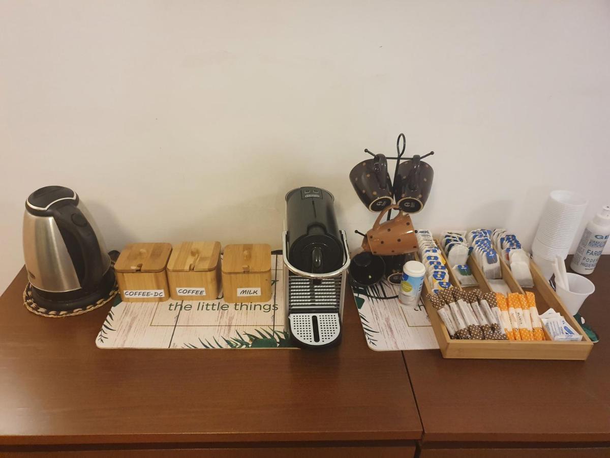 Hostal Rio De Castro Barcelona Eksteriør billede