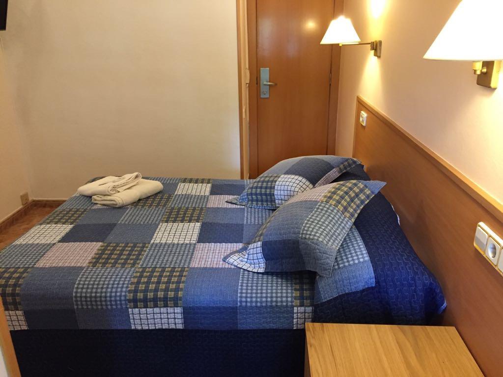 Hostal Rio De Castro Barcelona Eksteriør billede