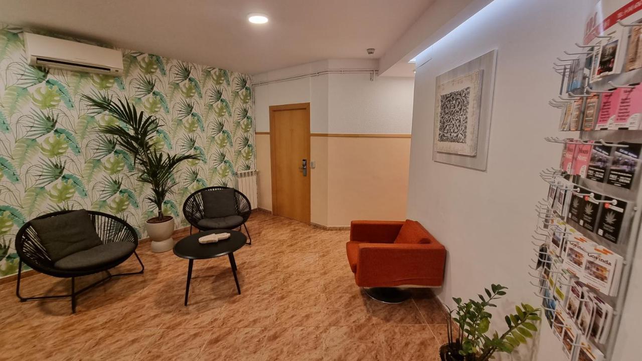 Hostal Rio De Castro Barcelona Eksteriør billede