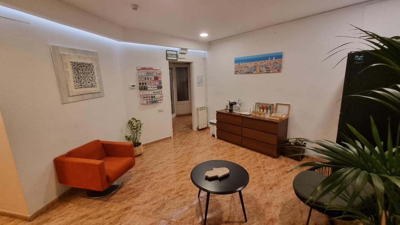 Hostal Rio De Castro Barcelona Eksteriør billede