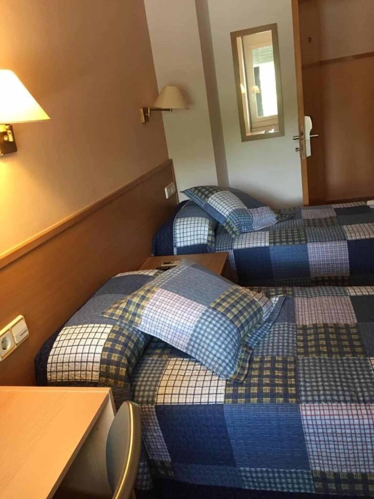 Hostal Rio De Castro Barcelona Eksteriør billede