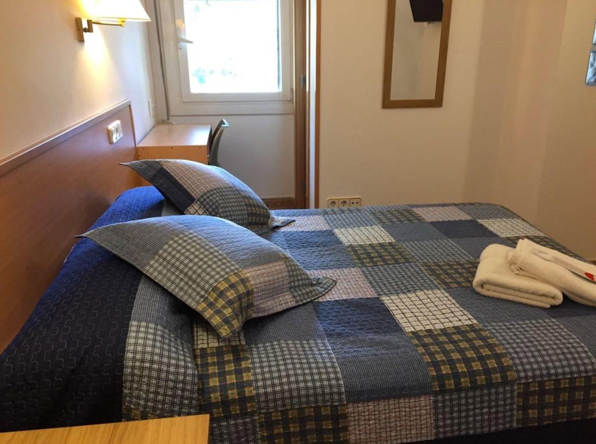 Hostal Rio De Castro Barcelona Eksteriør billede