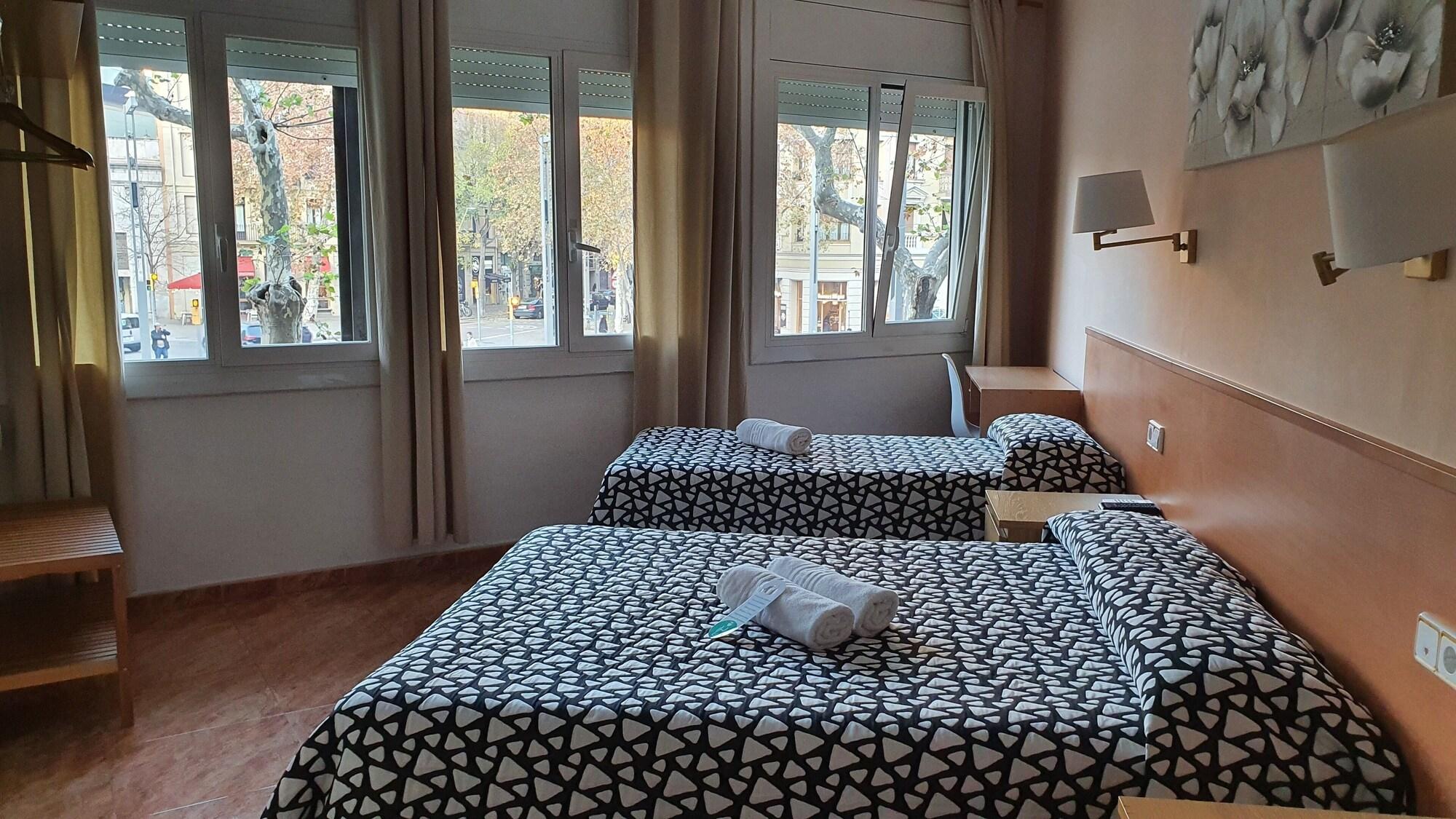 Hostal Rio De Castro Barcelona Eksteriør billede